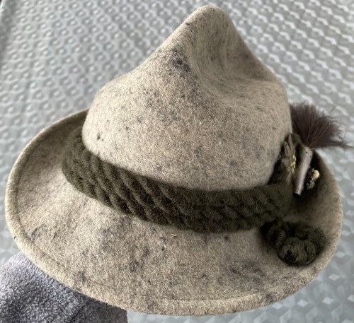 Bayerischer trachtenhut mit - trachtenhut,