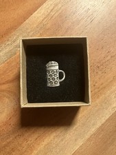 Gaudiknopf Bierkrug Altsilber