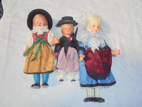 Drei trachtenpuppen - drei,